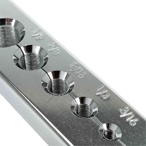 Trousse d'outils d'&eacute;vasement double SAE de 7 morceaux avec coffret moul&eacute; par soufflage NTL Industrial