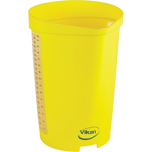 Cruche gradu&eacute;e, Plastique, Jaune, 65 oz NTL Industrial