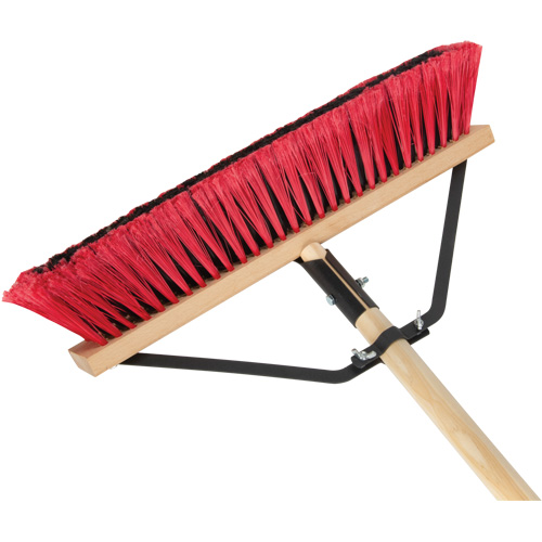 Balai-brosse &agrave; manche renforc&eacute;, 18", Moyen, Soies PVC NTL Industrial