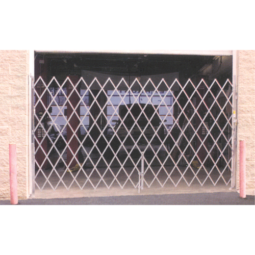 Barri&egrave;res de s&eacute;curit&eacute; galvanis&eacute;es repliables, Repliable simple fixe, 4' lo x 6' h d&eacute;ploy&eacute; NTL Industrial