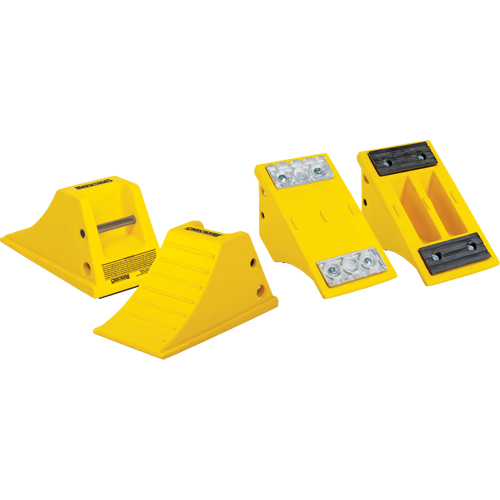 Cales-roue tout terrain, Ur&eacute;thane, Jaune, 8-1/2" la x 15-1/2" p x 8-1/4" h NTL Industrial
