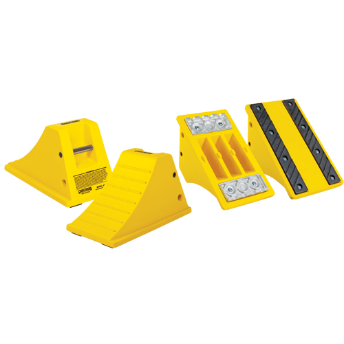 Cales-roue tout-terrain robustes, Polyur&eacute;thane, Jaune s&eacute;curit&eacute;, 11-1/4" la x 21" p x 12-1/4" h NTL Industrial