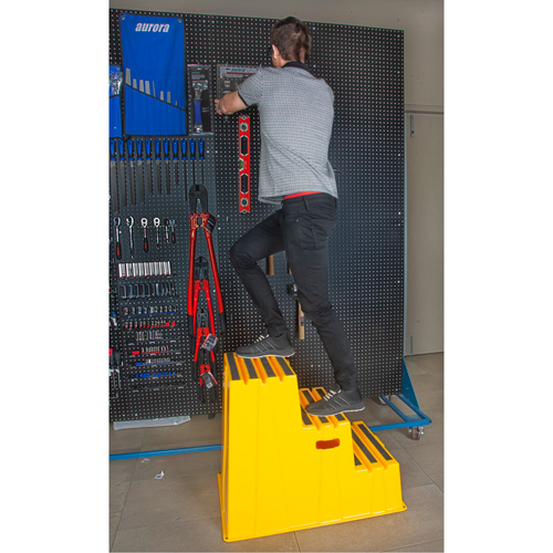 Escabeau industriel, 3 marches, 34-13/16" x 22-7/16" x Hauteur 28-1/2" NTL Industrial