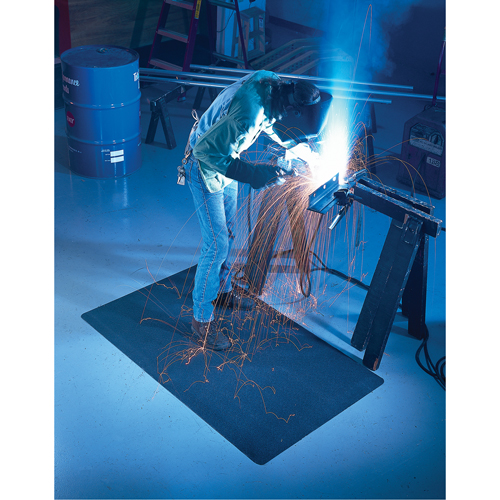 Weldsafe Ultrasoft Mat No. 447, Rubber, 60' L, 2' W x 7/8" Thick, Black NTL Industrial