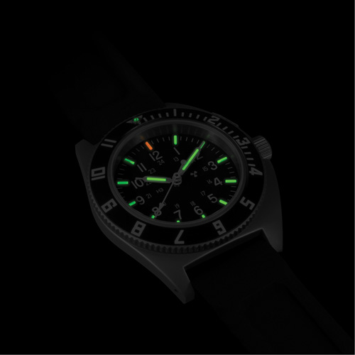 Montre Steel Navigator sur ensemble bracelet en caoutchouc noir de trois morceaux, Num&eacute;rique, &agrave; piles, 41 mm, Noir NTL Industrial