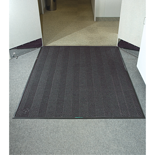 Waterhog&reg; Eco Elite Matting, Wiper/Scraper, 4' x 6' x 3/8", Grey Ash NTL Industrial