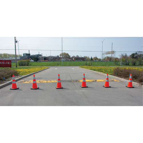 C&ocirc;ne de signalisation, 28", Orange, Bande(s) r&eacute;fl&eacute;chissante(s) 4" & 6" NTL Industrial