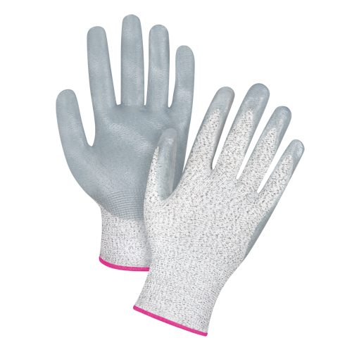 Gants haute performance r&eacute;sistants &agrave; la coupe, Taille 5/2T-petit, Calibre 13, Rev&ecirc;tement Nitrile, Enveloppe en PEHP, ANSI/ISEA 105 niveau 4/EN 388 niveau 5 NTL Industrial