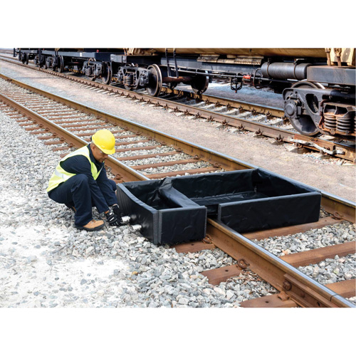 Ultra-Track Berm, 144 US gal. Capacity, 4' W x 6' L x 12" H, Foam Wall NTL Industrial