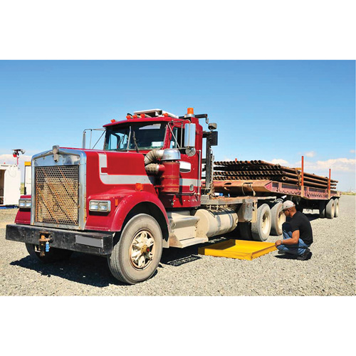 Flexible Ultra-Utility Tray&reg;, 42" L x 42" W x 4.8" H, 18 US gal. Spill Capacity NTL Industrial