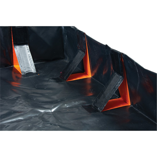 Berme d&eacute;ployable &agrave; mur IBX, Capacit&eacute; 4488 gal. US, 12' la x 50' lo x 12" h, Support &agrave; encliqueter NTL Industrial