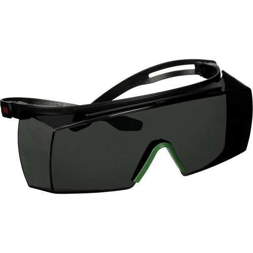 Lunettes de s&eacute;curit&eacute; SecureFit s&eacute;rie 3700 SF3730AS-BLK, Lentille Gris/IR 3.0, Anti-&eacute;gratignures, ANSI Z87+/R&eacute;pond ou surpasse la norme CSA Z94.3 NTL Industrial