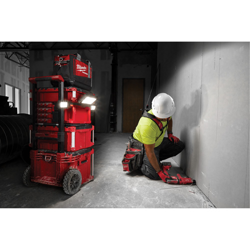 Lampe/chargeur M18 Packout, DEL, 3000 lumens NTL Industrial