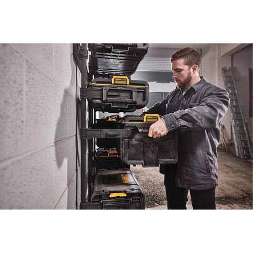 Grande boîte &agrave; outils ToughSystem 2.0, 21-3/4" x 14-3/4" x 12-3/8", Noir NTL Industrial