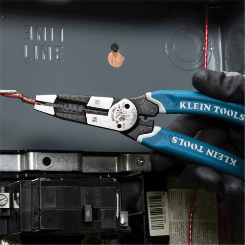 Outil polyvalent Klein-Kurve pour d&eacute;nuder, couper et sertir les fils, 8-1/4" lo, 8 - 20 AWG NTL Industrial