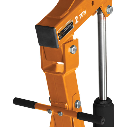 Grue escamotable pour moteur — Strongarm NTL Industrial
