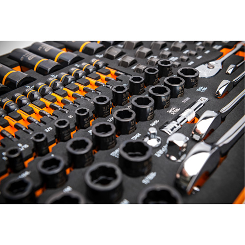 Jeu d'outils pour m&eacute;canicien Bolt Biter dans un plateau de rangement en mousse 97 mcx NTL Industrial