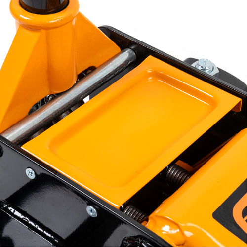 Heavy-Duty Floor Jack, 3 Ton(s) Capacity, 5-1/4" Lowered, 18-1/4" Raised, Manual Hydraulic NTL Industrial