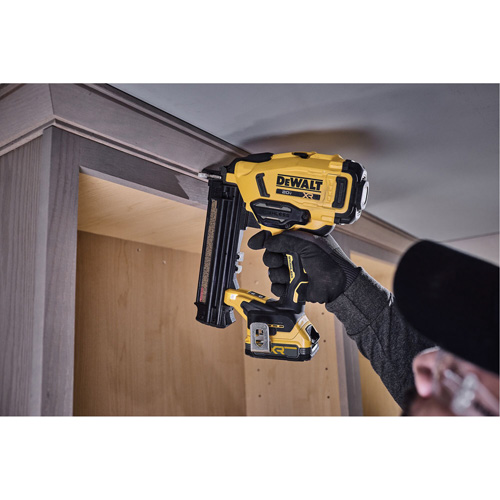 XR&reg; Cordless 18Ga Brad Nailer, 20 V, Lithium-Ion NTL Industrial