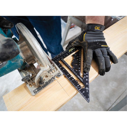 &eacute;querre de charpentier MACH-1 Smart Mark Johnny Square&reg; de 7-1/4 po avec fiole de niveau NTL Industrial