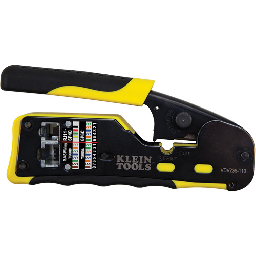 Pince &agrave; sertir/d&eacute;nuder/couper &agrave; rochet pour c&acirc;bles Ethernet avec connecteurs Pass-Thru NTL Industrial