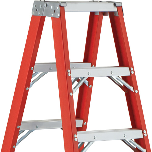 6600 AA Series Industrial Extra Heavy-Duty 2-Way Stepladders, Fibreglass, 375 lbs. Capacity, 4' NTL Industrial