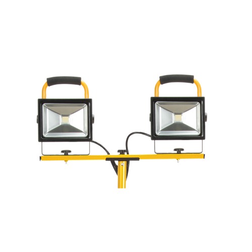Twin-Head Work Light, LED, 40 W, 4800 Lumens, Aluminum Housing NTL Industrial
