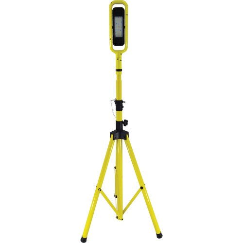 Beacon Infinity Light Tripod with Magnetic Mount, LED, 40 W, 5400 Lumens, Plastic/Aluminum Housing NTL Industrial