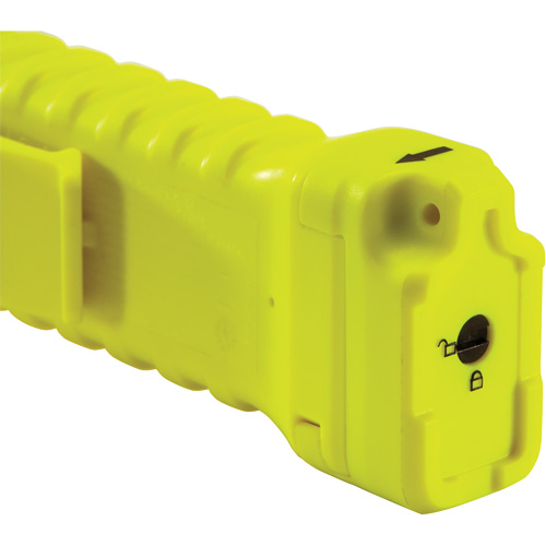 Magnetic Right Angle Flashlight, LED, 336 Lumens, AA Batteries NTL Industrial