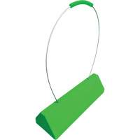 Cale de roue pour avion Checkers Safety SafeRay avec poign&eacute;e &agrave; c&acirc;ble ergonomique, Ur&eacute;thane, Vert fluorescent, 24" la x 8" p x 6" h NTL Industrial