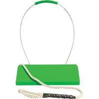 Cale de roue pour avion Checkers Safety SafeRay avec poign&eacute;e ergonomique &agrave; cordage en boucle, Ur&eacute;thane, Vert fluorescent, 24" la x 8" p x 6" h NTL Industrial