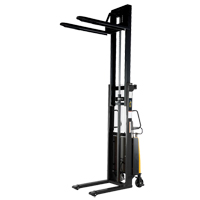 Gerbeur pour chariot &eacute;l&eacute;vateur, Fonctionnement &eacute;lectrique, Capacit&eacute; 2000 lb, Lev&eacute;e max 63" NTL Industrial