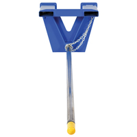 Fl&egrave;che de chariot &eacute;l&eacute;vateur pour tapis, 108-1/2" longueur, Install&eacute; sur fourche, Capacit&eacute; de 2500 lb NTL Industrial