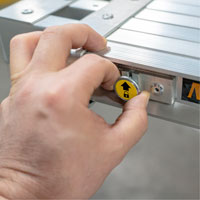 Planche de travail t&eacute;lescopique, 204" la x 12" pr, Capacit&eacute; de 250 lb, D&eacute;mont&eacute; NTL Industrial