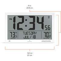 Horloge à réglage automatique à calendrier complet avec de très grands caractères, Numérique, À piles, Blanc OR500 | NTL Industrial