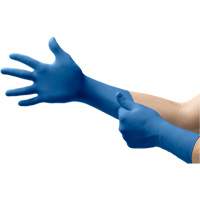 Gants UltraSense EC, T-petit, Nitrile, 5 mils, Sans poudre, Bleu, Classe 2 NTL Industrial