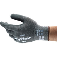 Gant enduit Hyflex r&eacute;sistant &agrave; la coupe, 6, R&ecirc;vetement Nitrile, Calibre 18, Enveloppe en Nylon NTL Industrial