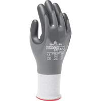 Gants r&eacute;sistants aux coupures 577, Taille 6/Petit, Calibre 13, Rev&ecirc;tement Mousse de nitrile, Enveloppe en PEHP, ANSI/ISEA 105 niveau 3/EN 388 niveau C NTL Industrial