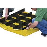 Ultra-Spill Pallet flexible, 4 barils, Capacit&eacute; de d&eacute;versement 66 gal. US, 48" x 48" x 7" NTL Industrial