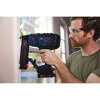Brushless 18-Gauge Brad Nailer Kit with Standard Power Battery, 18 V, Lithium-Ion NTL Industrial