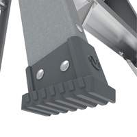 Step Ladder, 6', Fibreglass, 225 lbs. Capacity, Type 2 NTL Industrial