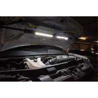 Baladeuse sous-capot pliante, Crochet, Rechargeable, 1400 lumens NTL Industrial